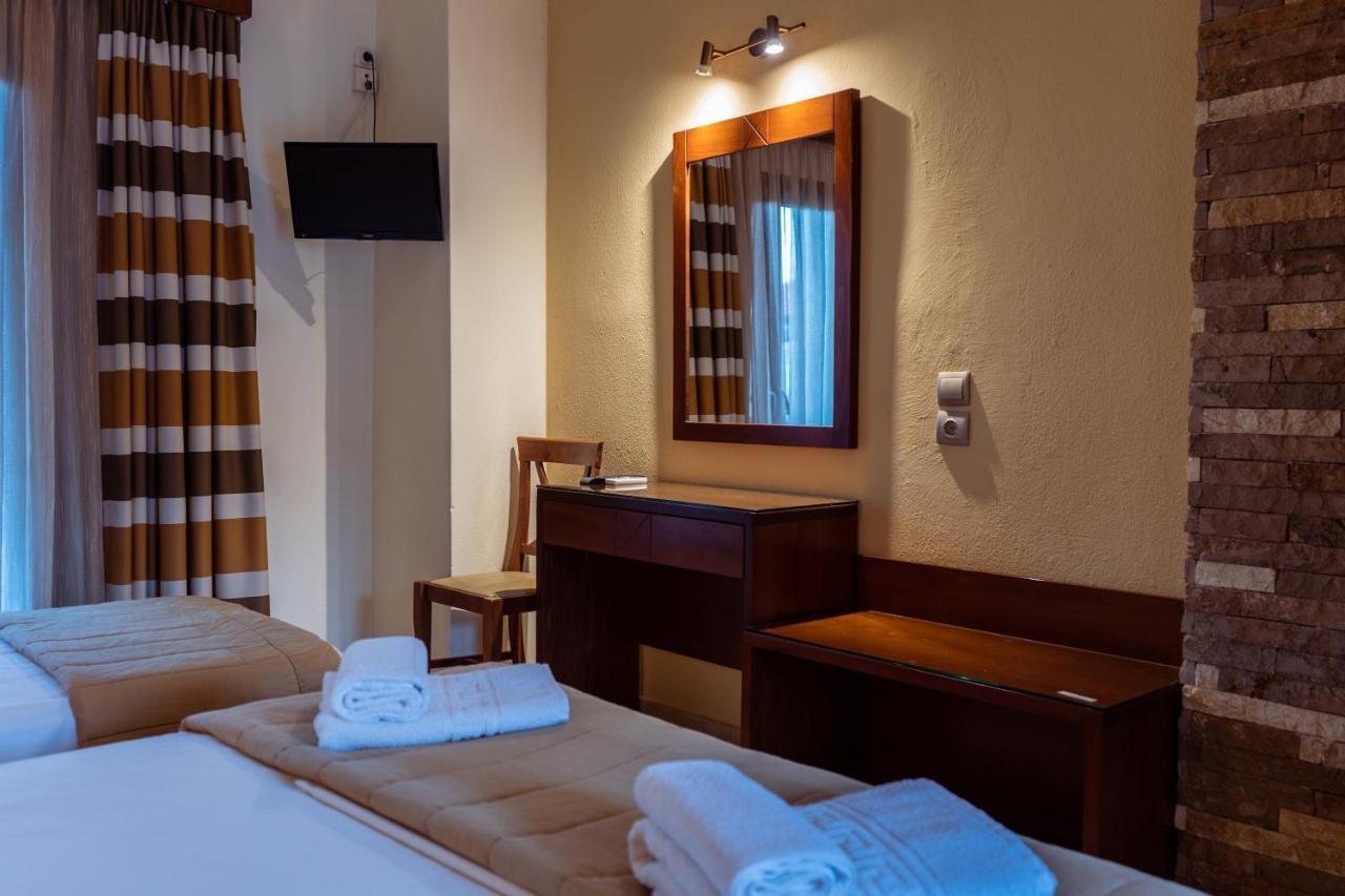 Hotel Zeus อาฟิโตส ภายนอก รูปภาพ