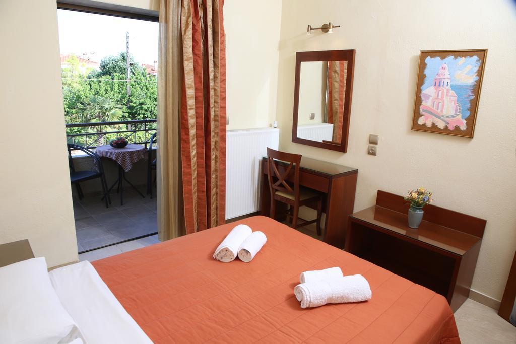 Hotel Zeus อาฟิโตส ภายนอก รูปภาพ