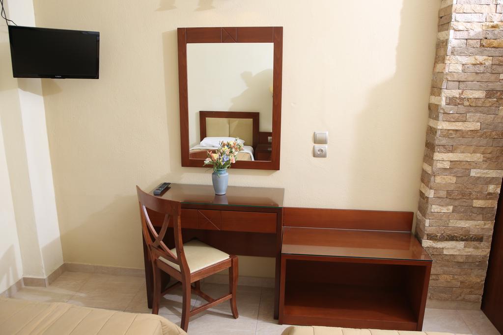 Hotel Zeus อาฟิโตส ภายนอก รูปภาพ