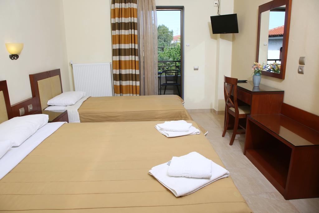 Hotel Zeus อาฟิโตส ภายนอก รูปภาพ