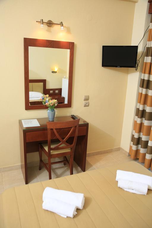 Hotel Zeus อาฟิโตส ภายนอก รูปภาพ