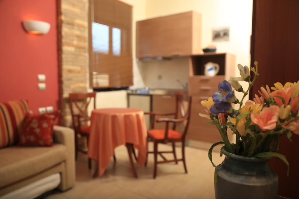 Hotel Zeus อาฟิโตส ภายนอก รูปภาพ