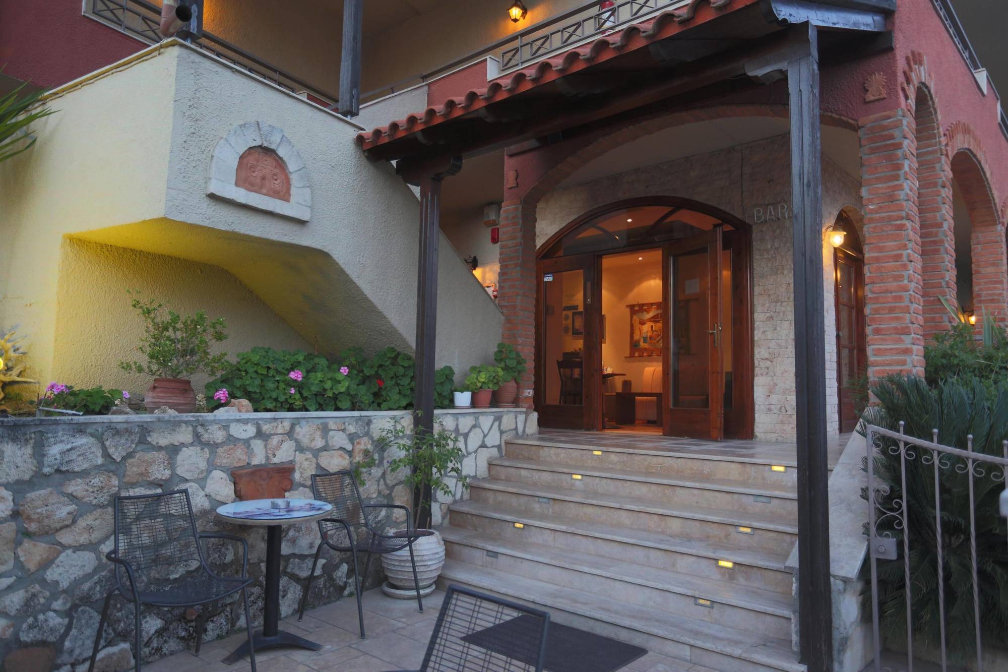 Hotel Zeus อาฟิโตส ภายนอก รูปภาพ
